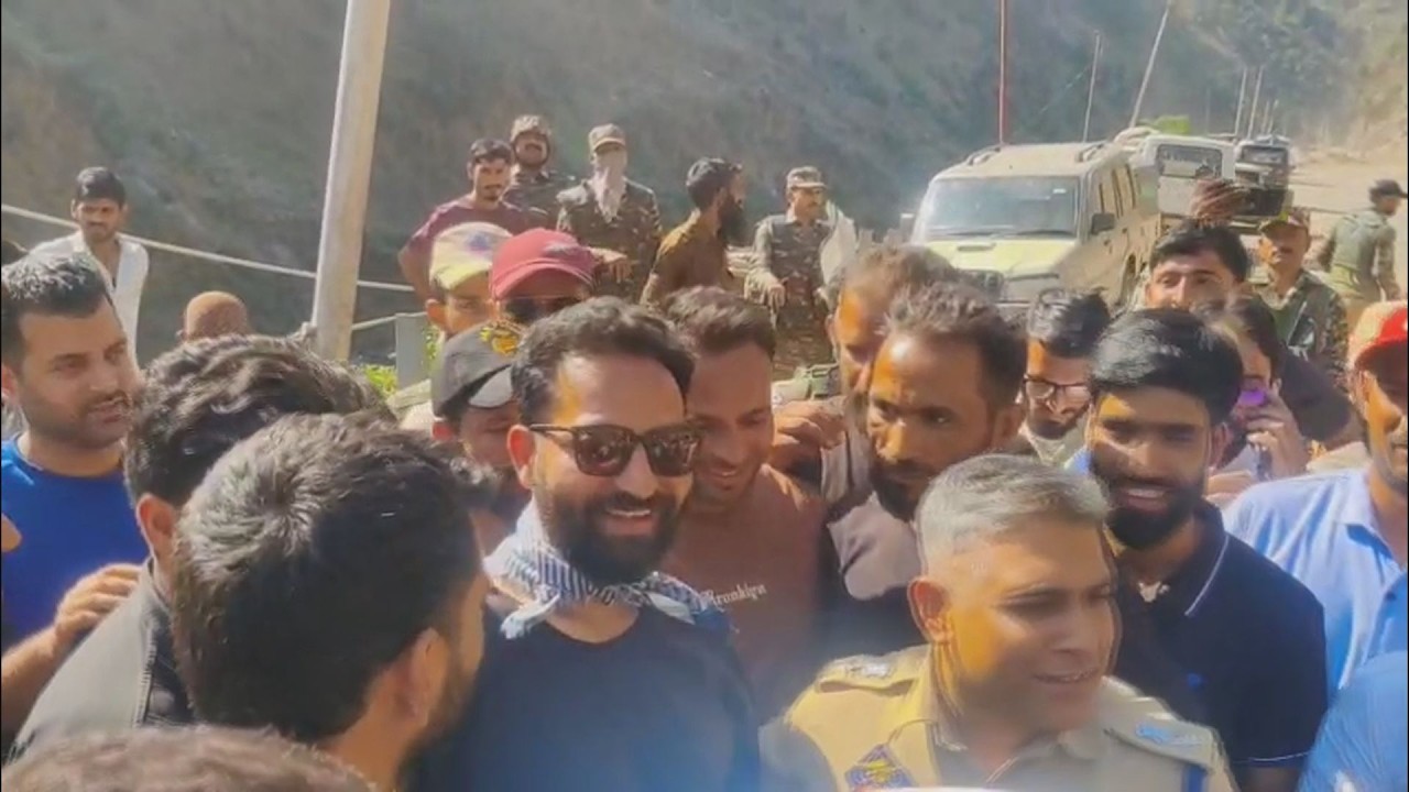 MLA Mehraj Malik Allowed to Proceed Towards Kashmir After Hours Long Halt by Police in Doda