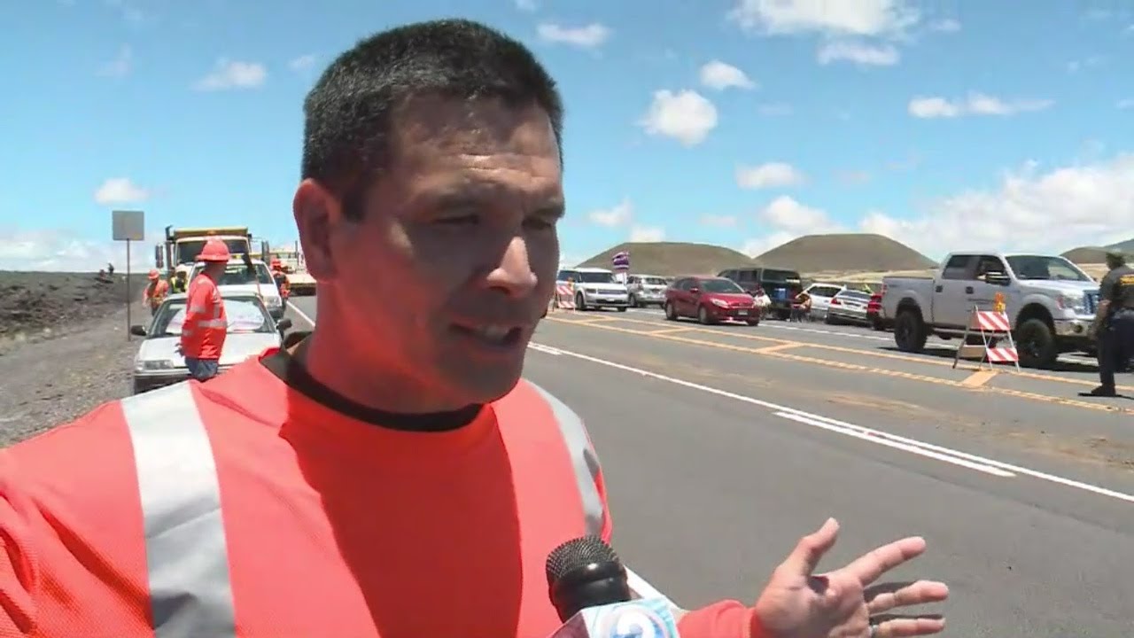 DOT places concrete barriers on both sides of Daniel K. Inouye Highway