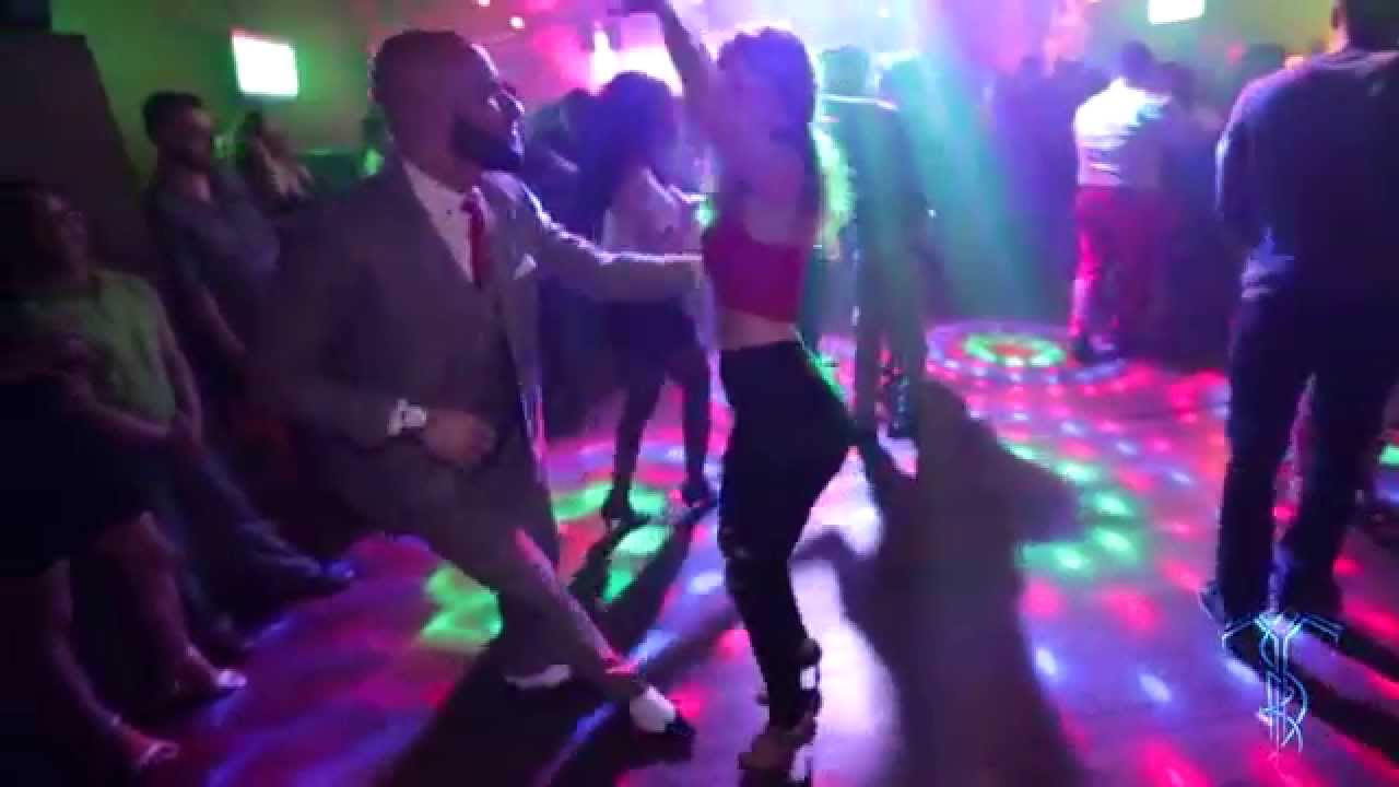 ATACA & SAVANNAH BAILEY  Bachata Social Dance At THE SALSA ROOM
