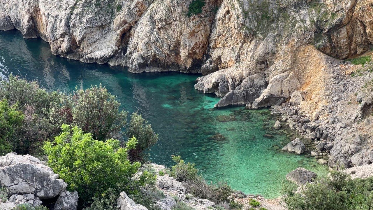 Unbelievable Beach Scenes Around the World: Mali Bok, Croatia WOW!Orlec