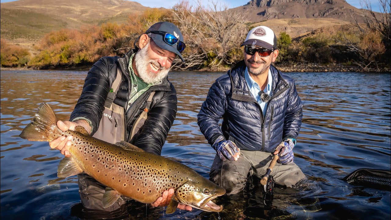 Pesca con Mosca Rio Limay Superior Tramo 2 Bariloche Argentina- Patagonia Fishing Trips Aguas Arriba