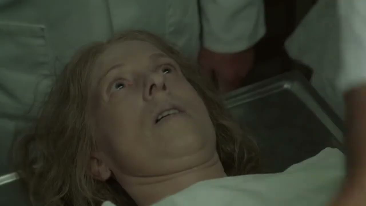 Bűb&aacute;jos gyilkosok 1. &eacute;vad 1. r&eacute;sz c&iacute;mű angol sorozat. K&eacute;sz&uuml;lt Agatha Christie k&ouml;nyv&eacute;ből.