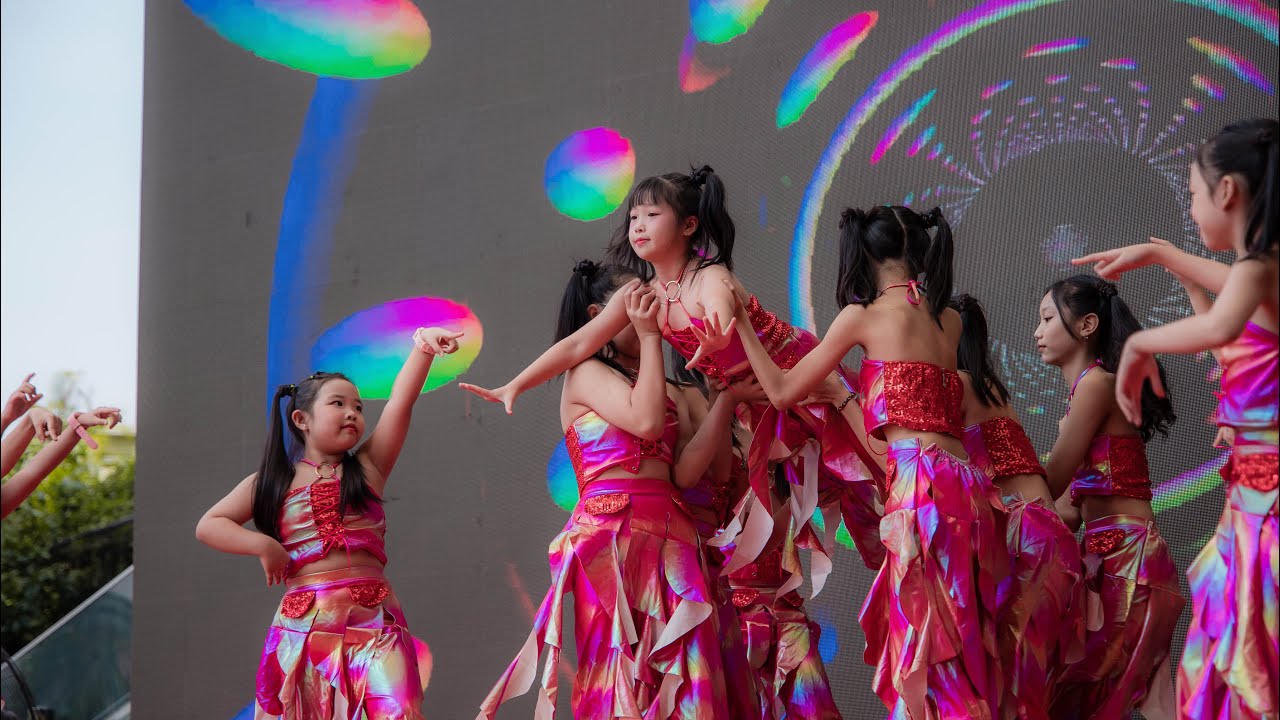 NHẢY “ẾCH NGOÀI ĐÁY GIẾNG”| PHƯƠNG MỸ CHI-U CAN DANCE ACADEMY