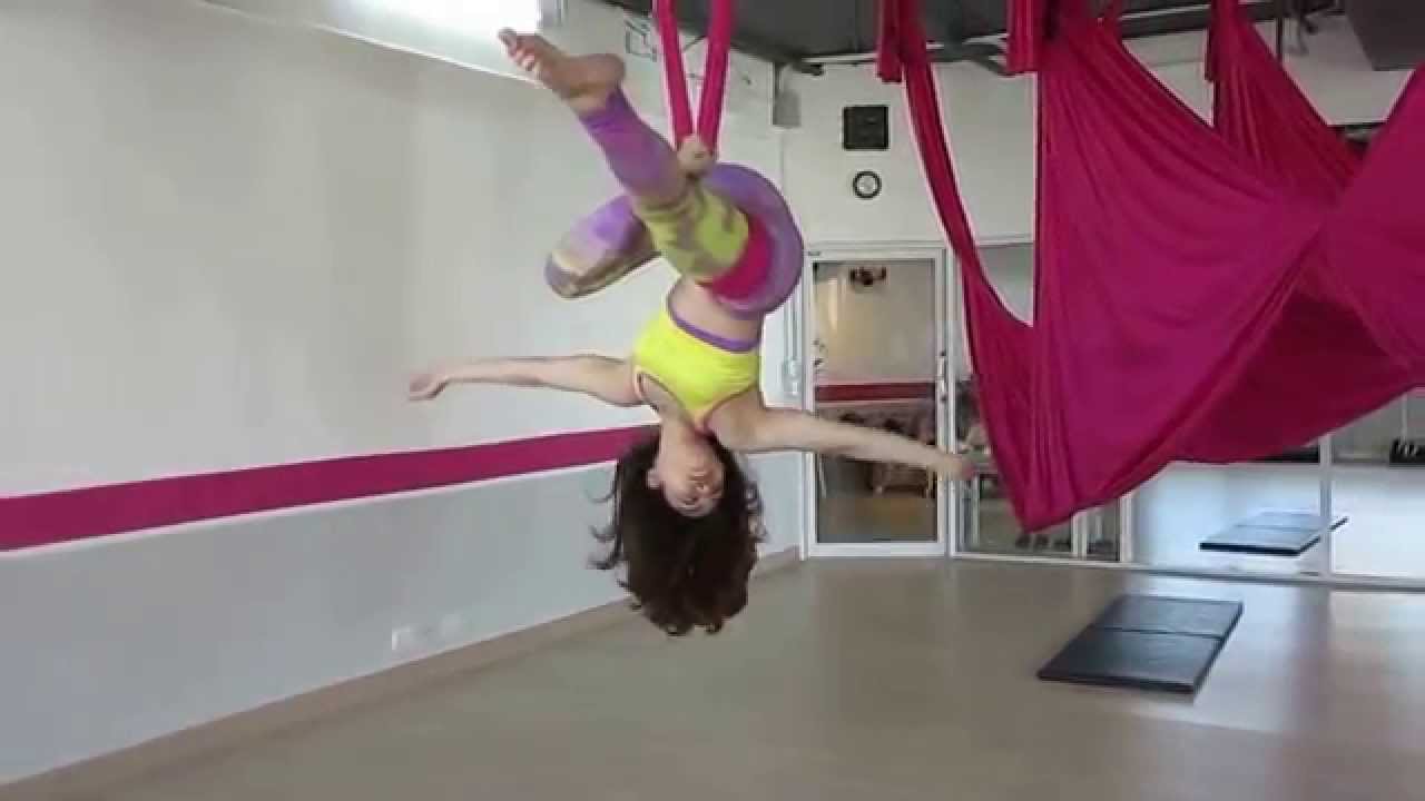 Yoga fly โยคะฟลาย Star Pilates Bangkok studio