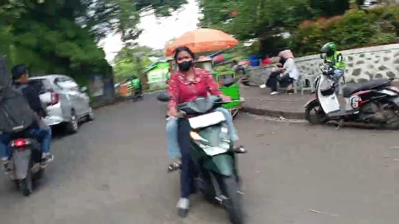 Berkendara santai di sore hari jam 16:30 suasana kembali sejuk dan menenangkan, MANTAP dan aman😀