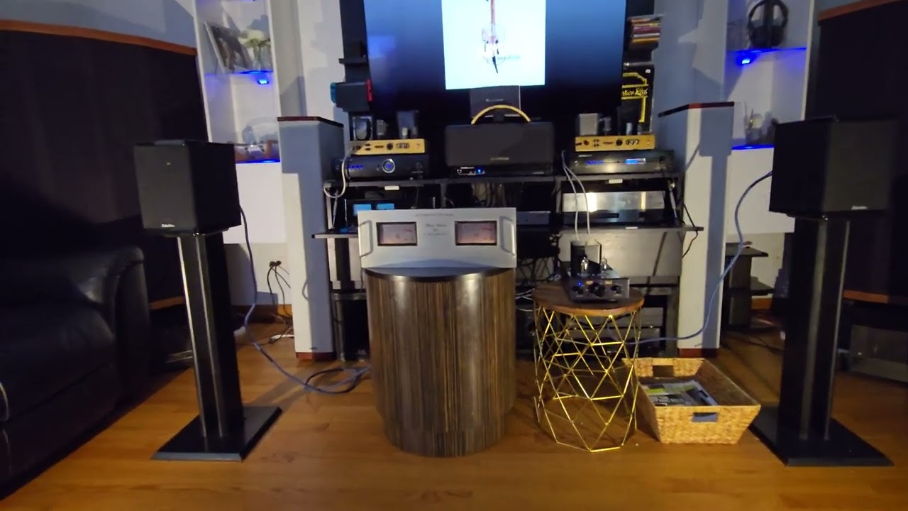 Definitive Technology Studio Monitor 350