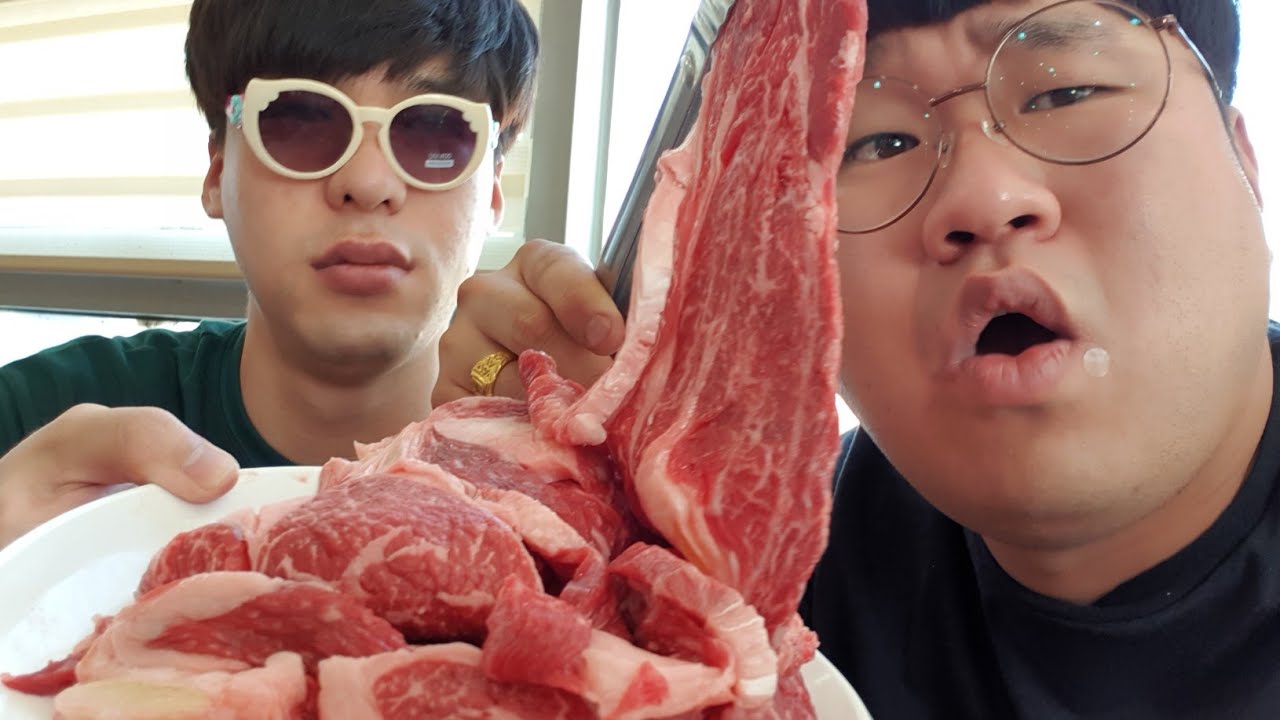 산넘고 물건너 소고기+물냉면+비빔냉면+된장찌개 먹방. Mukbang
