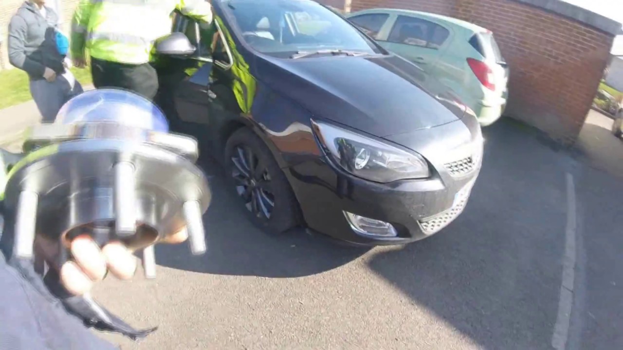 How to change the front bearing of the hub VAUXHALL Astra /Замена   передний подшипник ступицы Opel