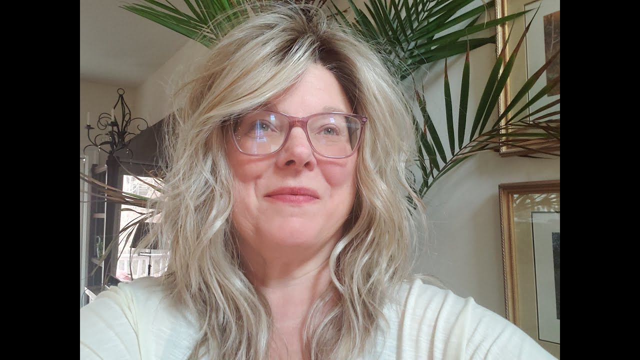 Wig Review SERENA by Ellen Wille in Ivory Blonde Shaded