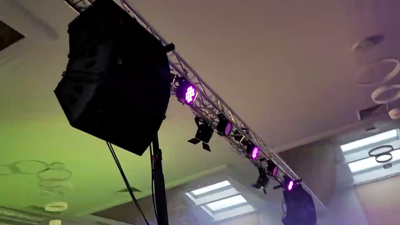 L' Acoustics Arcs Wifo + SB18 Soundcheck