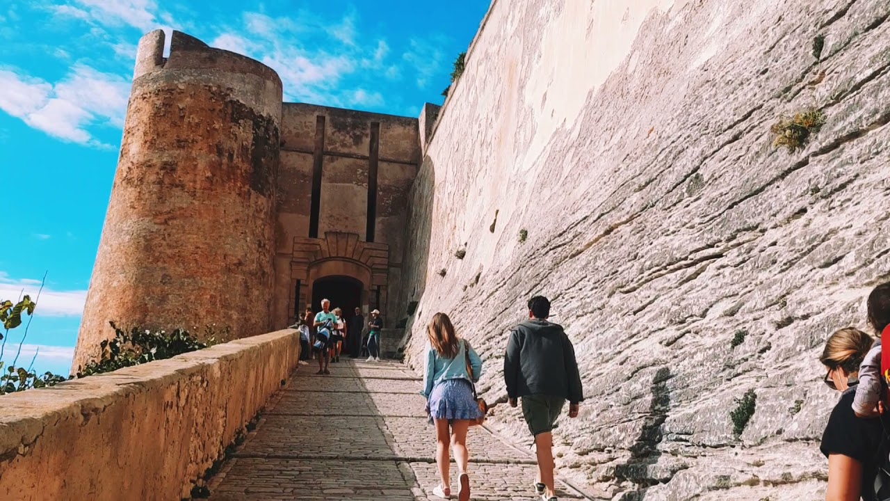 jalan jalan di kota Bonifacio #corsica #korsica Prancis #islandlife #istribule   fellfree #subscribe