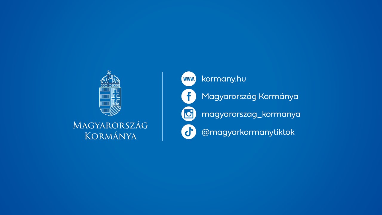 Az okt&oacute;ber 23-i &uuml;nnepi megeml&eacute;kez&eacute;s &eacute;s Orb&aacute;n Viktor minisztereln&ouml;k besz&eacute;de, &eacute;lőben a Kossuth t&eacute;rről.