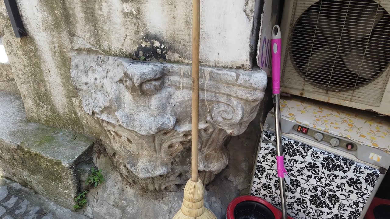Vezir Hanı'ndaki S&uuml;tun Başlığı (Capital at Vizier Han), &Ccedil;emberlitaş/Forum of Constantine
