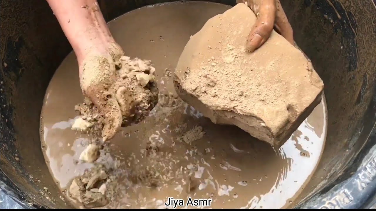 Oddly Satisfying Mud crumbling & mixing ASMR 🌿 Relaxing Sounds || Jiya ASMR edits