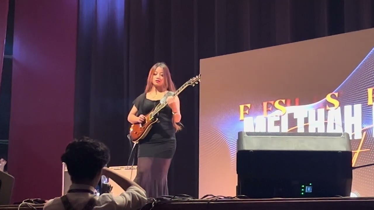 Vawnchawi  Vaiphei 🎸 setting the stage on fire with Jatam Lah at #KSODFreshersMeet 🔥✨