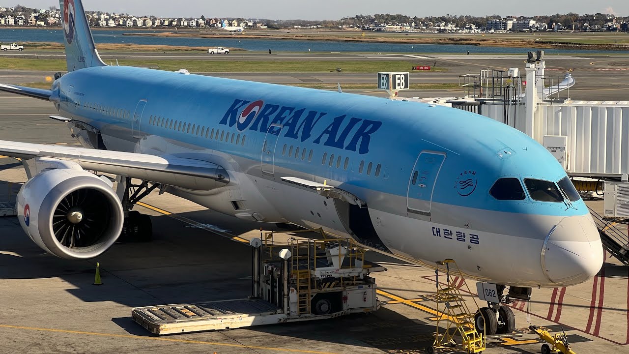 [4K] Korean Air Departing Boston Logan International Airport / Boeing 787-9