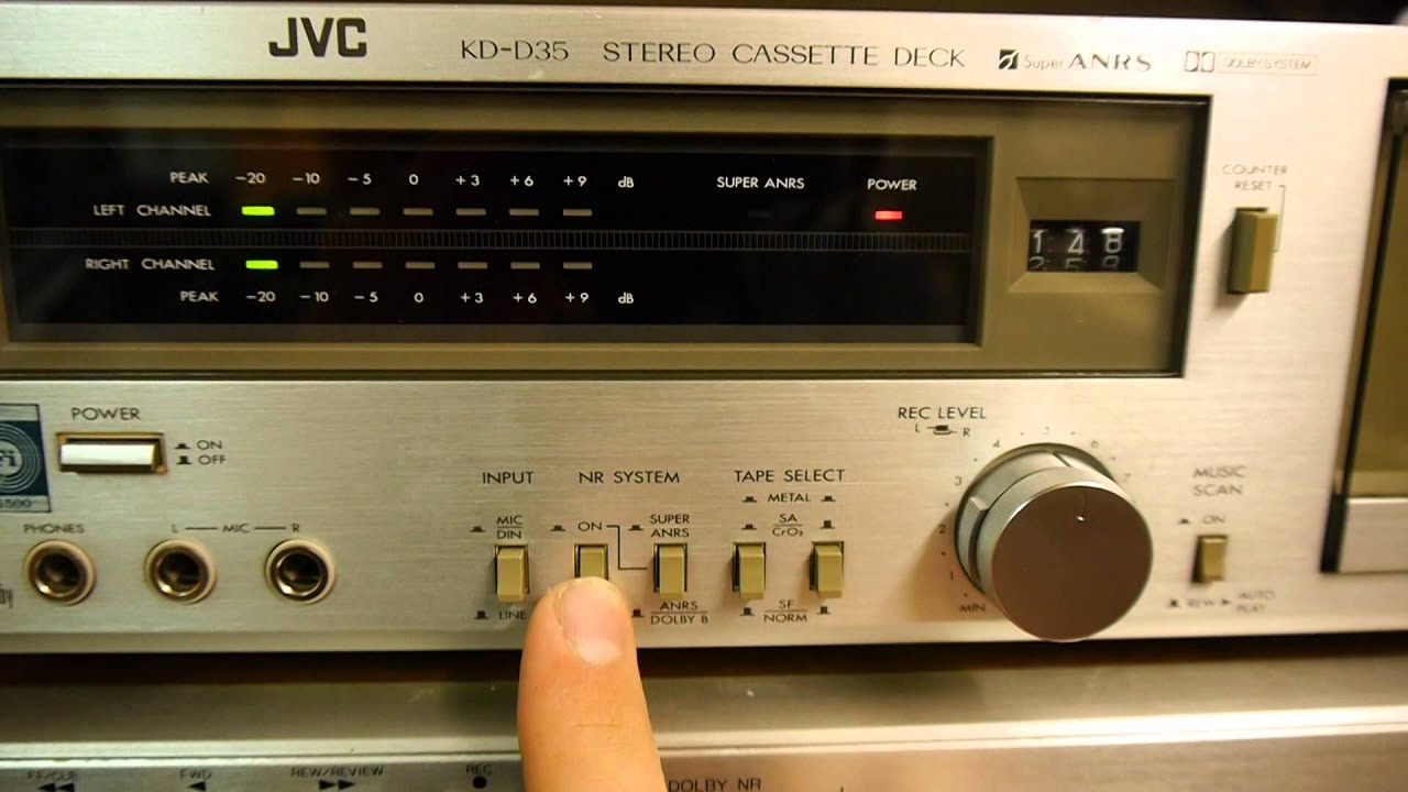 JVC KD-D35 overview and test