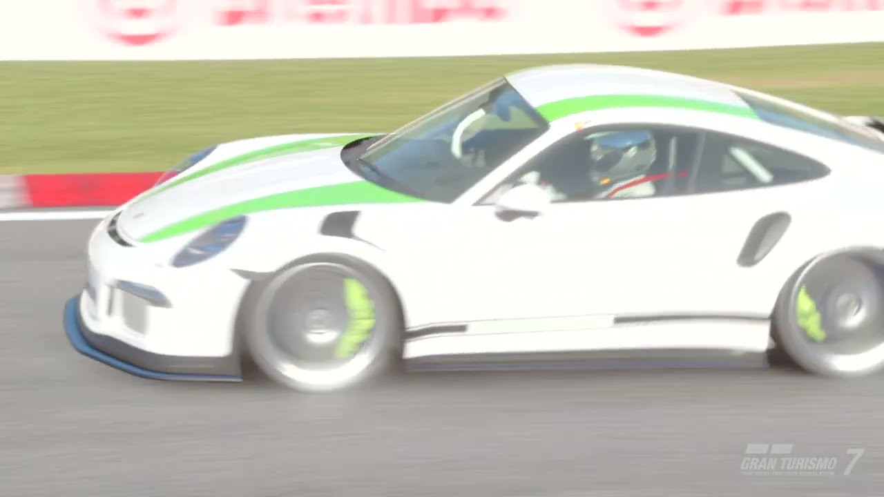 Lo que vendría a ser un Porsche 911 R.