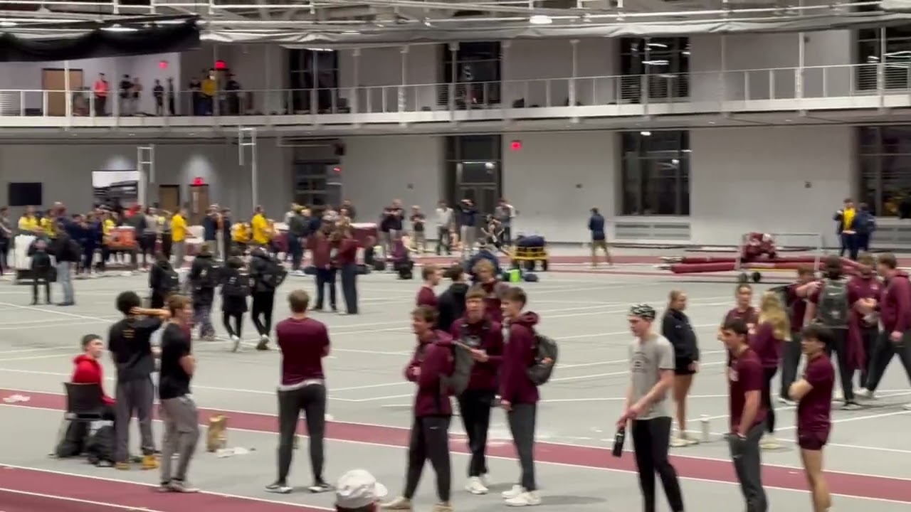 2026 UWEC indoor uwl caged men’s 4x400