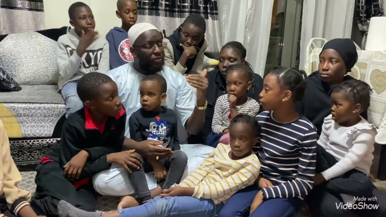 Korera Abderrahmane avec les enfants de plaisir 78