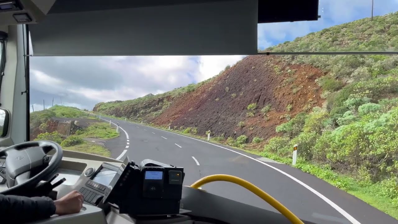 &lrm;⁨🇪🇸🇮🇨 View from bus going up from Valverde, El Hierro⁩, ⁨Spain⁩
