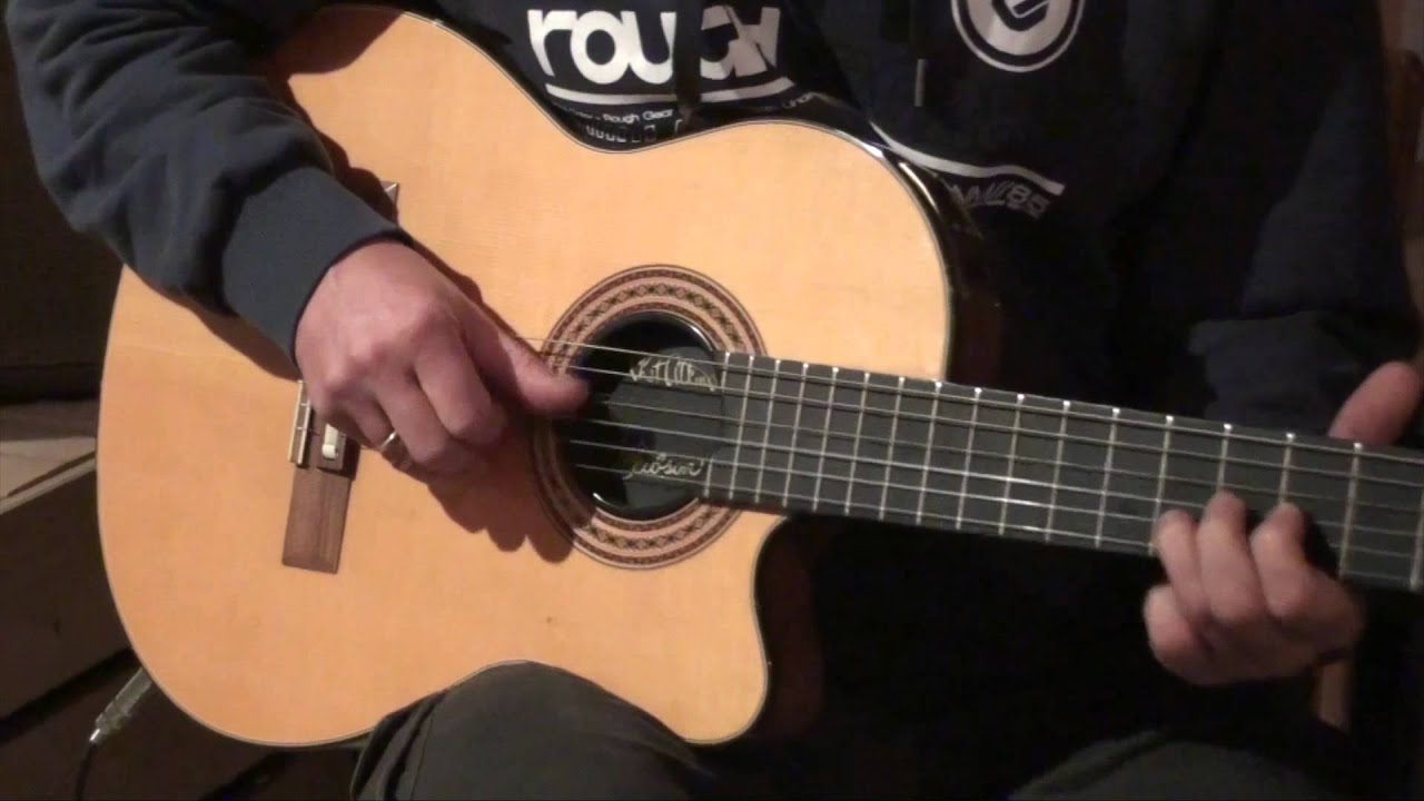 Playing Mark Knopfler fingerstyle on Gibson Chet Atkins CE