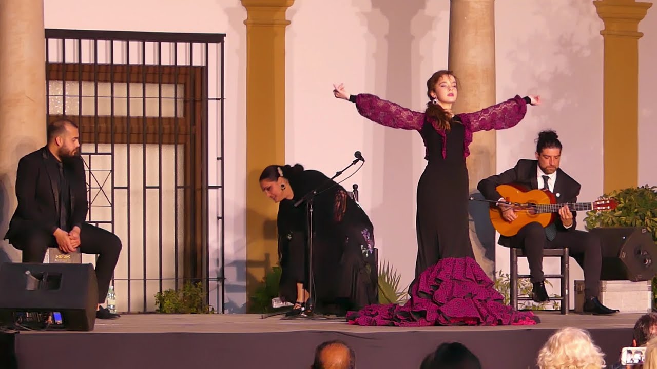 Magia Flamenca: Irene Olvera Baila por Alegrías en la Abadía del Sacromonte.