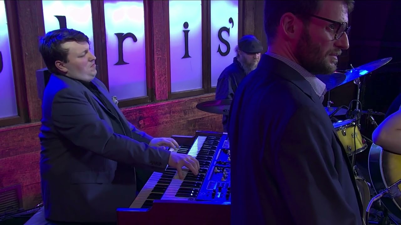 Dida Pelled & Her Band - The Breeze and I