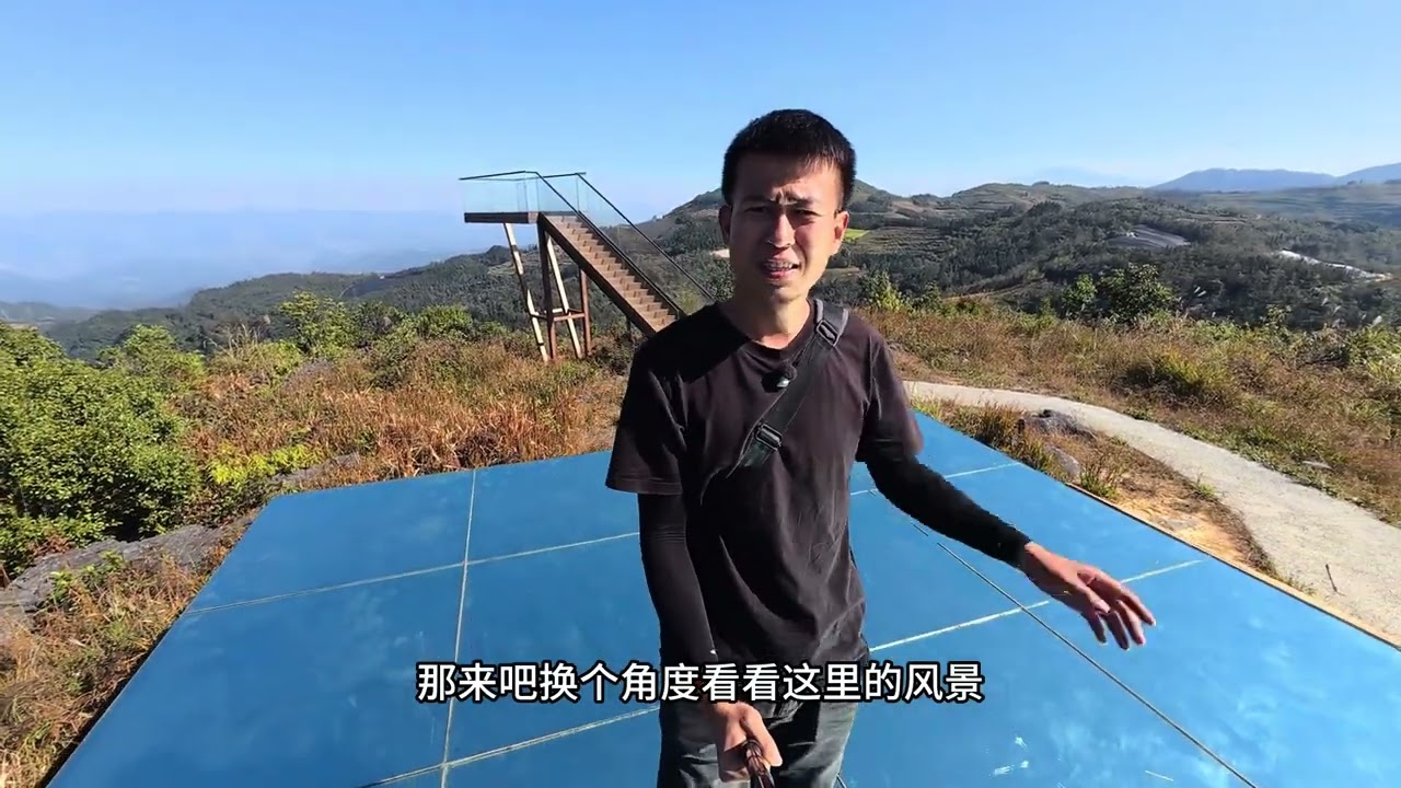 抵达边境小城麻栗坡，给沉睡中的他们送去一份甜！#缅怀先烈 #麻栗坡烈士墓 #自驾游 #云南美好推荐官 #抖音生活观察计划