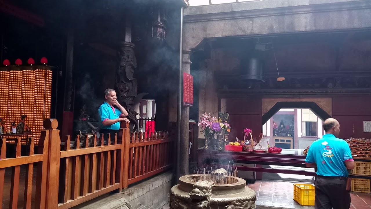 嘉義番路  半天岩紫雲寺  敲鐘擂鼓