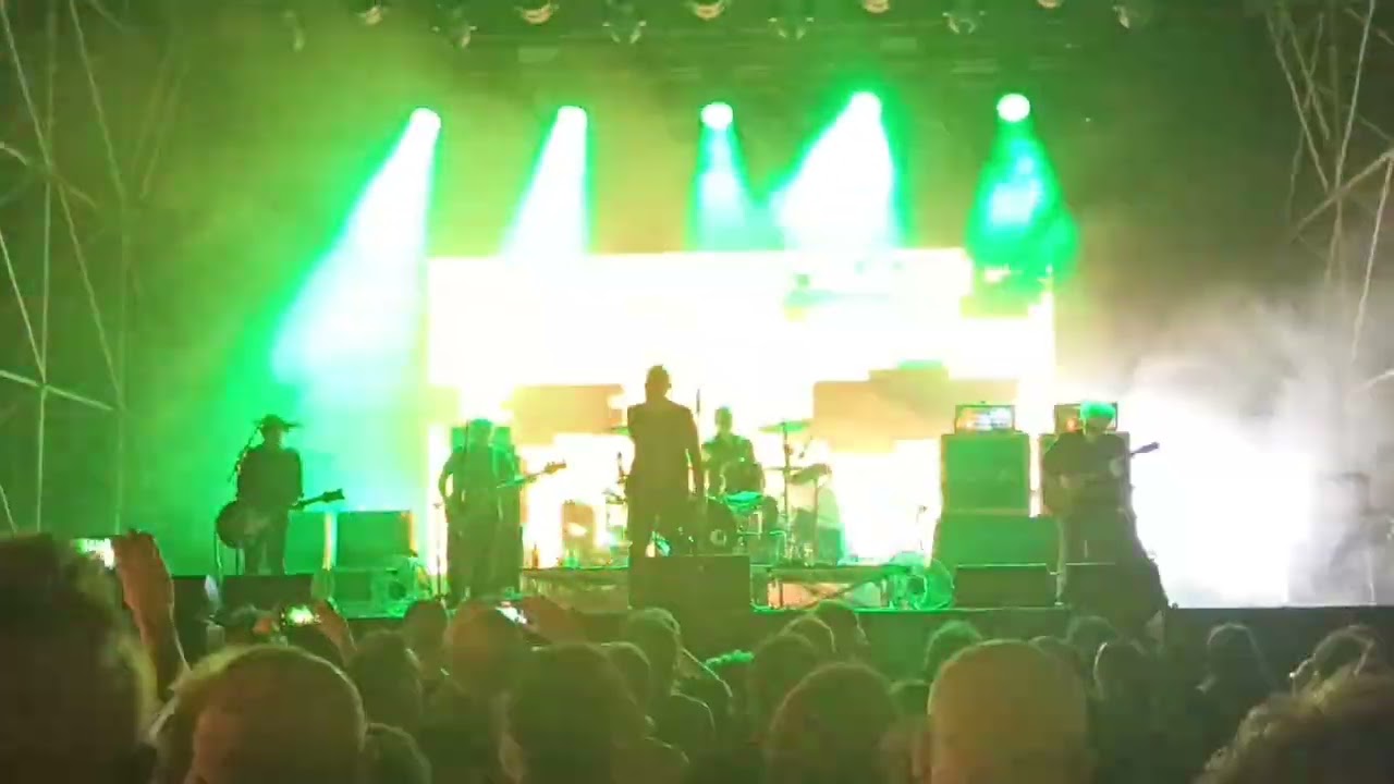 JESUS & MARY CHAIN Bologna 15 Luglio 2025 inizio concerto 