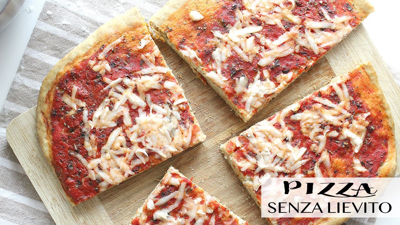 PIZZA SENZA LIEVITO & SENZA LIEVITAZIONE | RICETTA FACILE E VELOCE, BUONISSIMA! #BICARBONATO 🍕