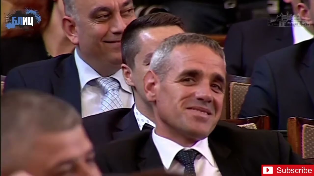 Явор БОЖАНКОВ опра пешкира.Вежди Рашидов, Корнелия Нинова, Иван Ченчев и Георги Свиленски му скочиха