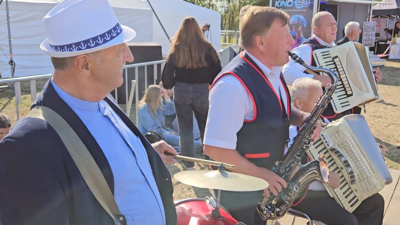 24 sierpnia 2025 Czyste BRZMIENIE - Kapela KAMILA zagrała do TAŃCA w ZAKRZEWIE bez NAGŁOŚNIENIA 