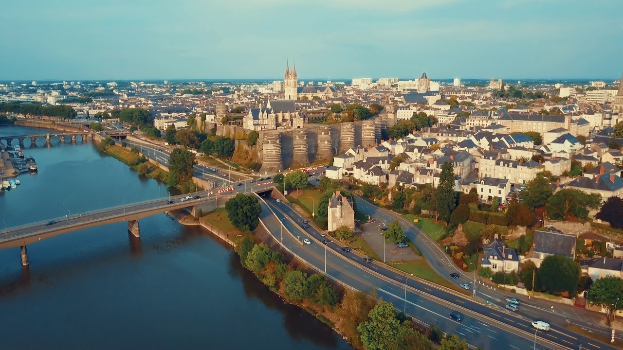 Château d'Angers et Parc Balzac en 4K (DJI MAVIC PRO DRONE)