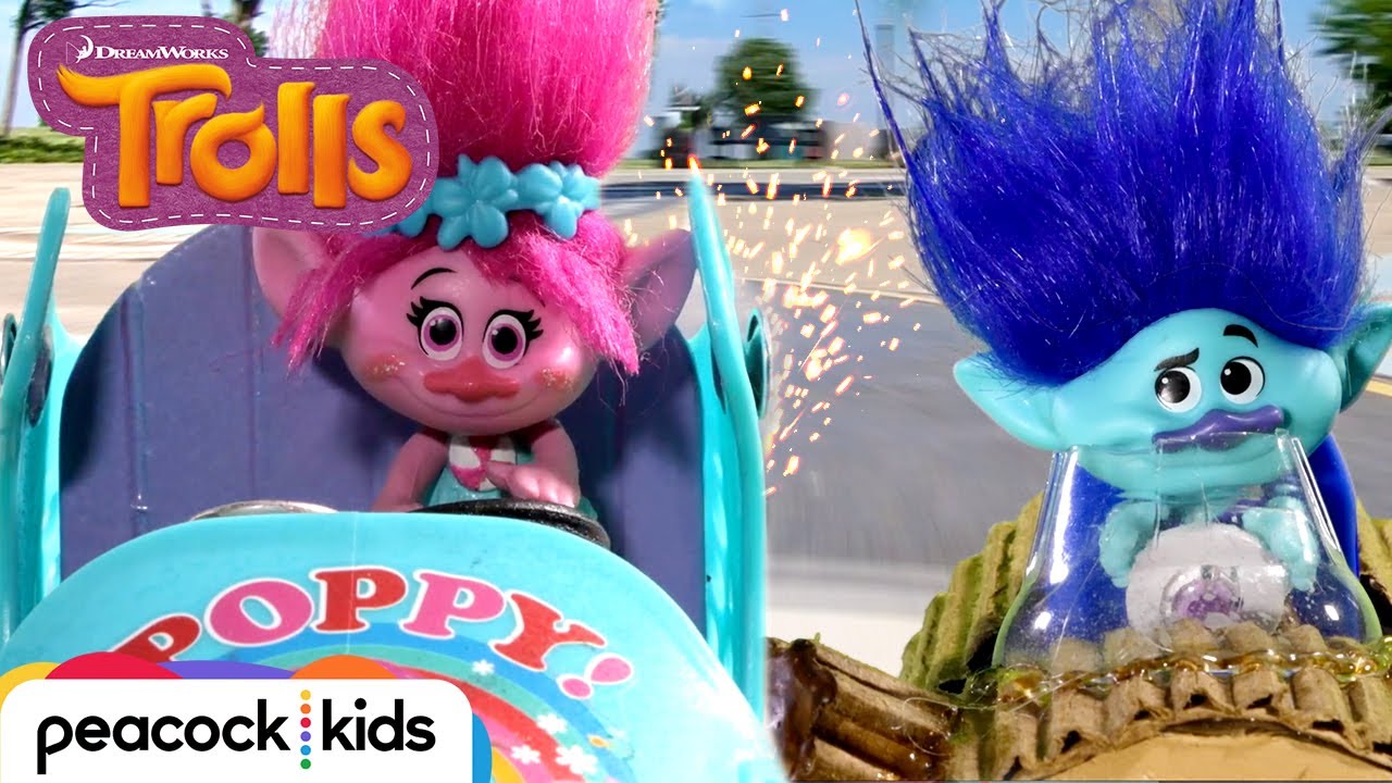 Trolls’ EXTREME Car Race to the Finish Line  | TROLLS TOYMOTION