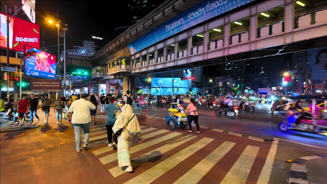 Bangkok night walk alongside BTS | Thailand