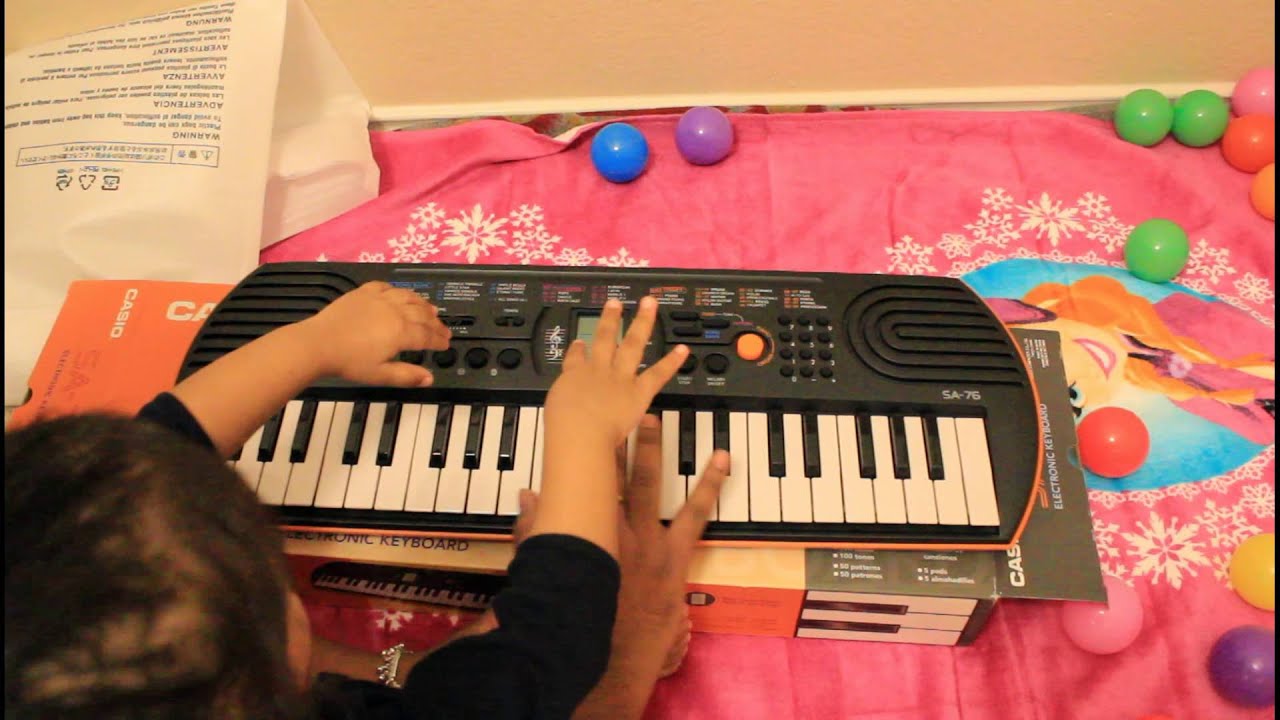Kids piano toy unboxing Casio Casio SA-76 and playing for varshu