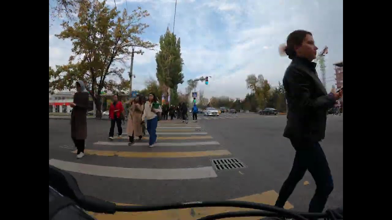 14.10.24. Бишкек. 10, 9-й микро - Суеркулова - Абая