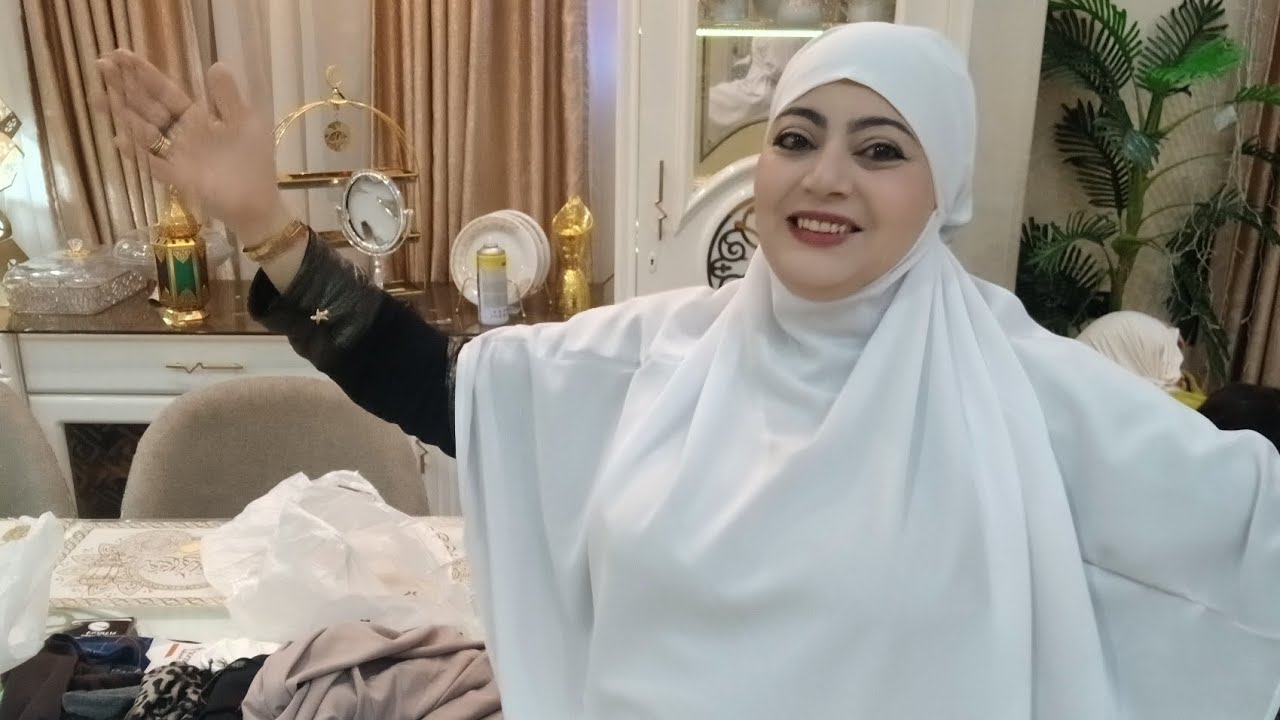قالي مبروك عليكي العمره لبست الابيض فرحه كبيره ربنا يكتبها للجميع اجمل طله بلبس العمره ايه رايكم 