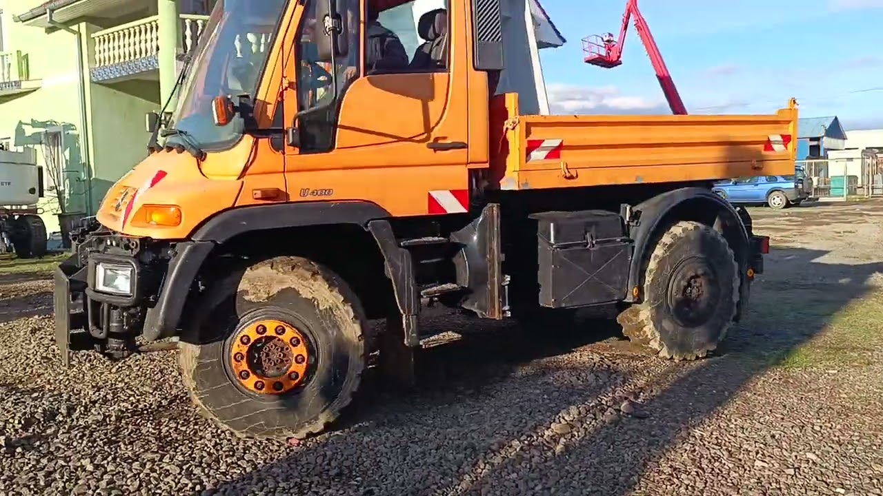 Mercedes-Benz Unimog U400
