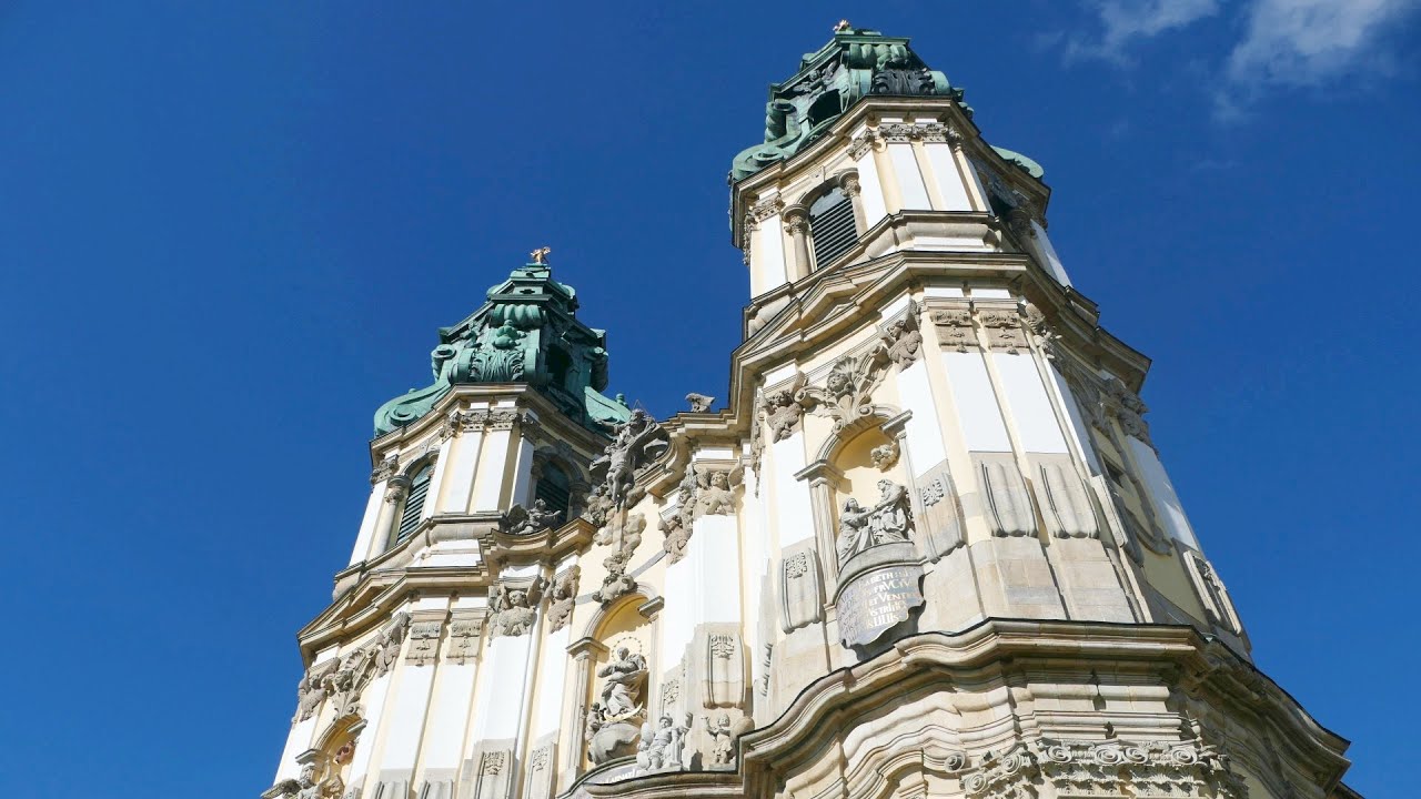 Pocysterskie opactwo w Krzeszowie (bazylika, mauzoleum, kościół) (4K)