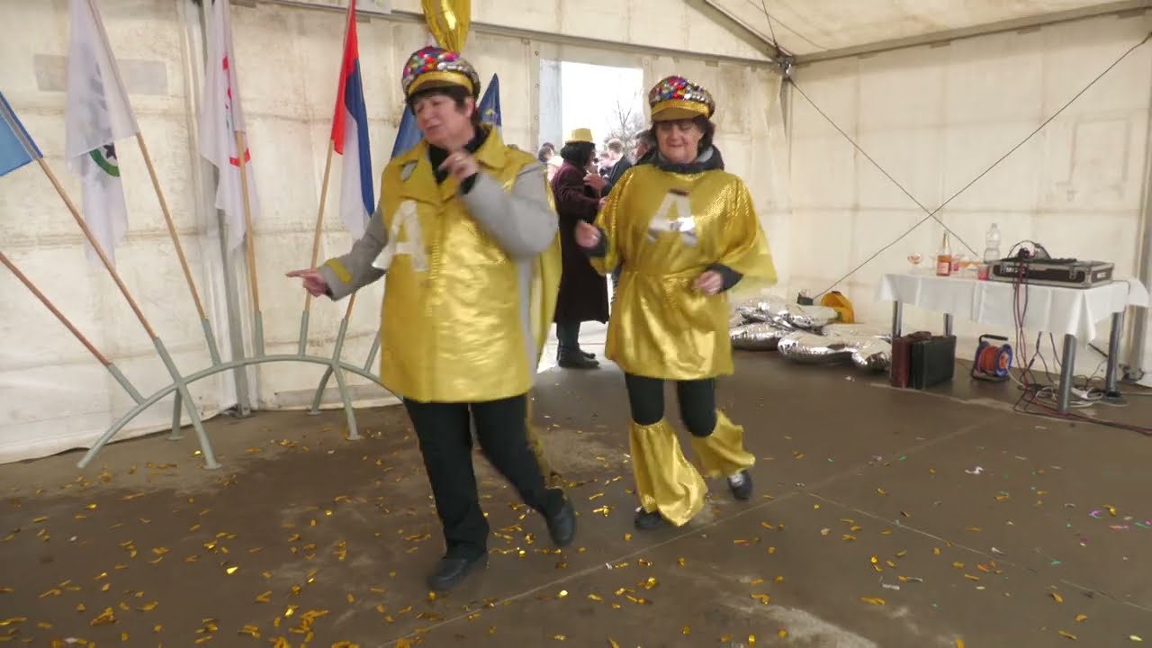 VACENOVICE-SILVESTR 2023 MIKROREGIONU NOVÝ DVŮR (Mama mia... aneb jak tancuje vedení Vacenovic)