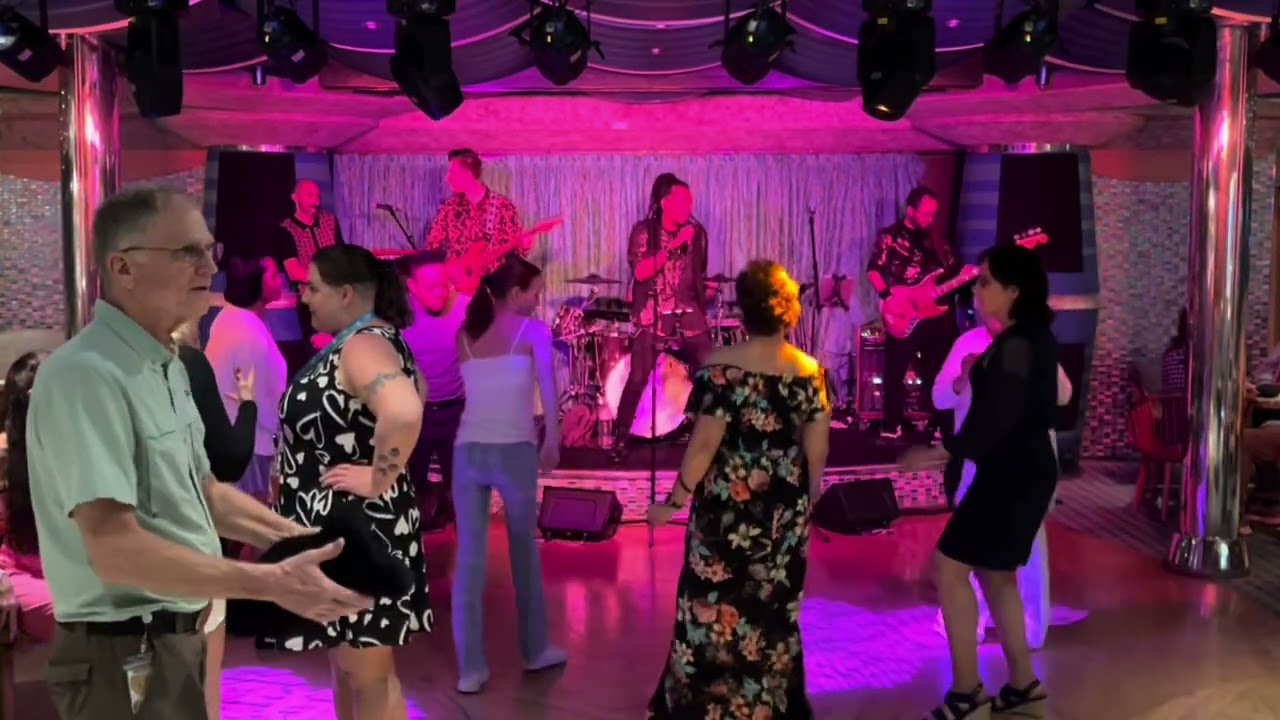 Footlose - Carnival Magic 2025 - Sonic Tides