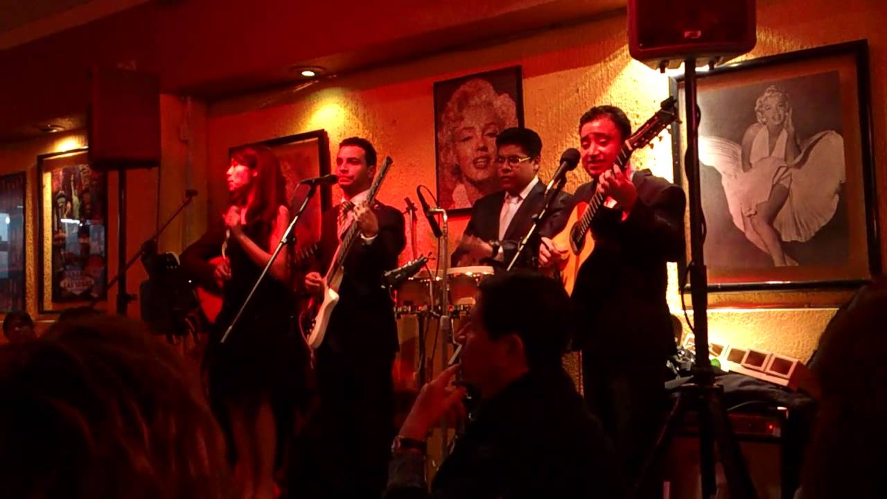 Si si si - Rocio la Voz de la Dulzura & Trio Roman