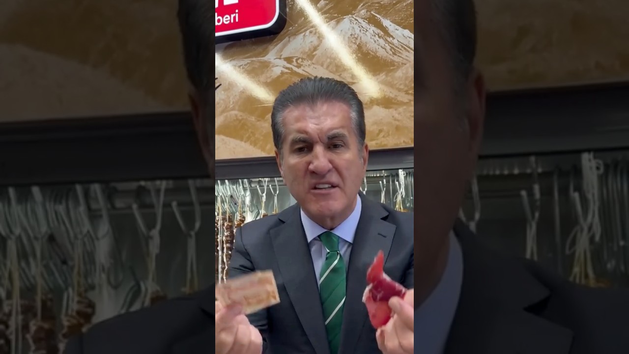 Pastırmanın tek dilimi 50₺ oldu: Mustafa Sarıg&uuml;l hem yedi hem tepki g&ouml;sterdi!