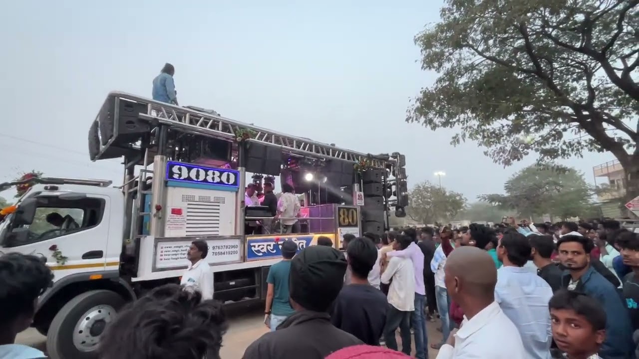 Jaki padr lev mni kanhai maina song by swar sangit band tarabad #devmamledarband #automobile #marath