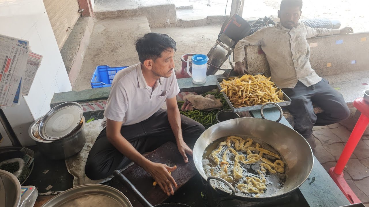 વિસાવદર ક્રિષ્ના ના ગાંઠિયા ખાઈ પહોંચી ગયા સીધા માર્કેટયાર્ડ ની હરાજી માં ભાઈ  ની મજા |Vlog-318