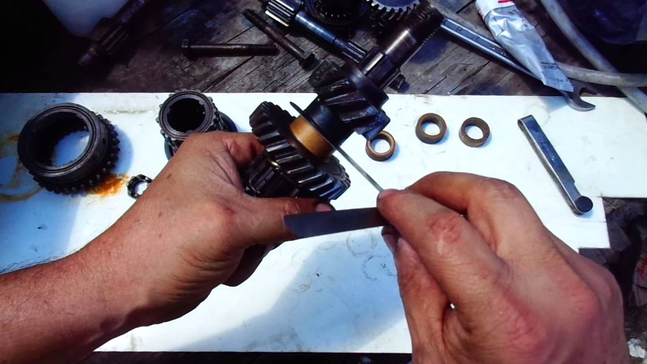 Caja de velocidades Citroen 2CV - 3CV - Montaje de sus partes - Video 1/3