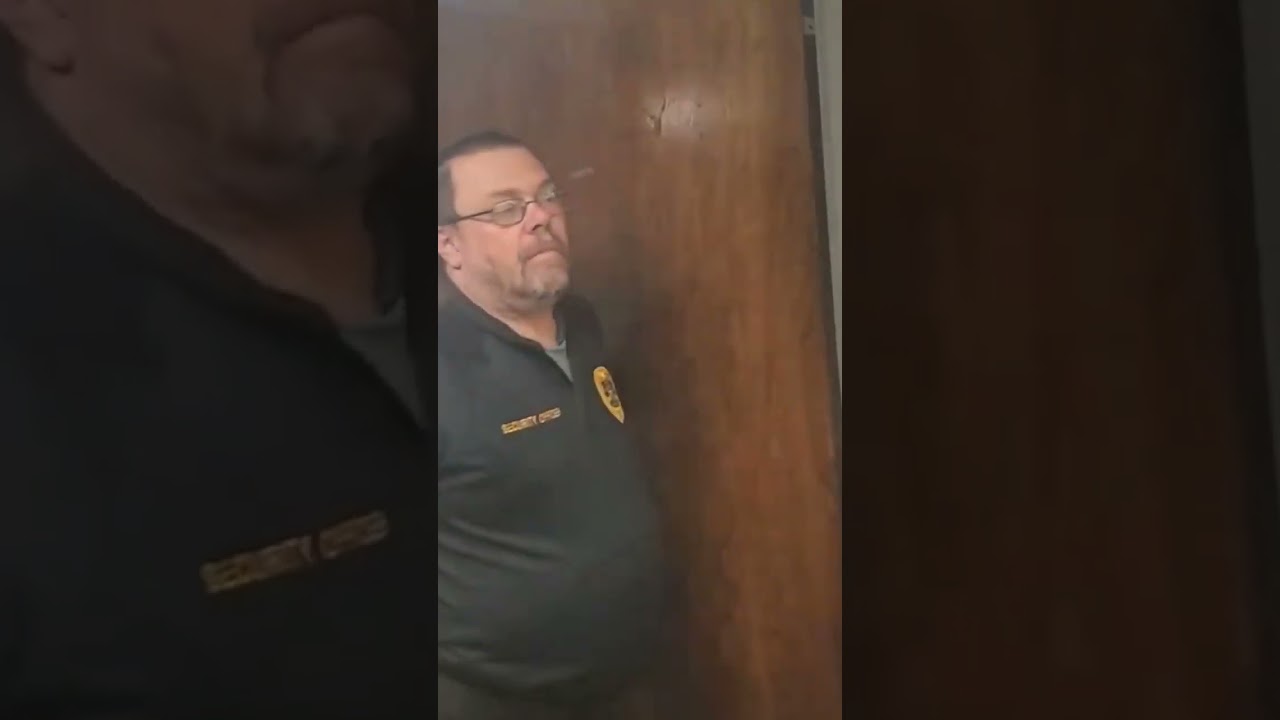 Security guard tries to stop me from filming in a public area #ravenna #securityguard #1a #1aaudits